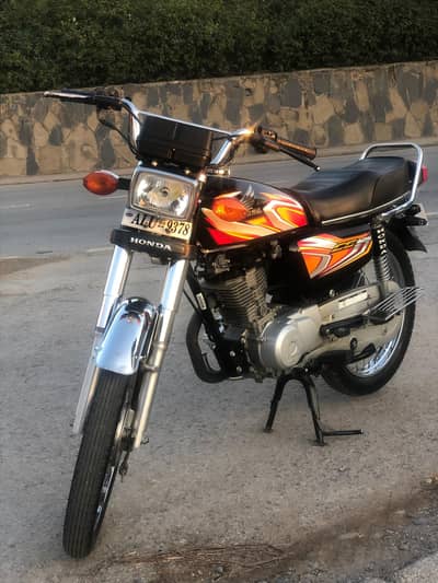 Honda 125 10/10 conditions for urgent sale