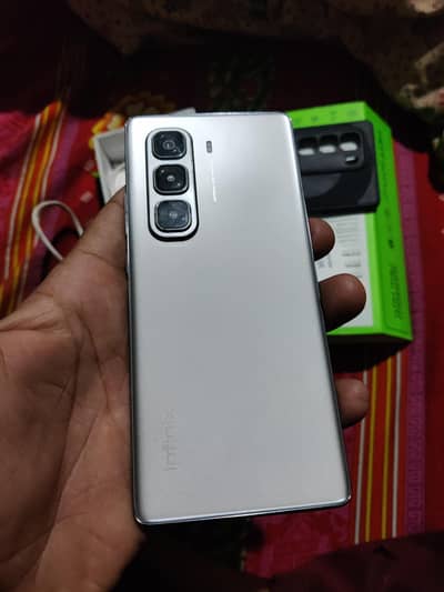 Infinix hot 50 pro plus
