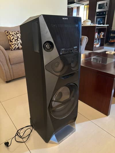 Sony MHC-V6D High Power Party Speaker – 1440W RMS (Bass Bazuca)