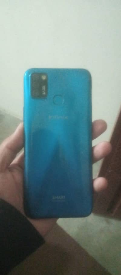 boht achi halt h km use hua h 2 ram h r 32 gn memory hai