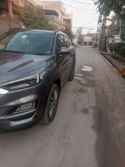 Hyundai Tucson Total Genuine Scratchless With New Tyres First Owner