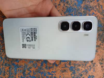 Infinix hot 60i 6+6 gb ram . 128gb memory 03346850739