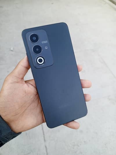 Oppo A3 pro 5G 4/128 non pta hy