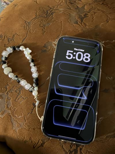 Urgent selling us model ( Dual e sim), battery 100%