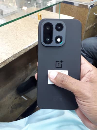 oneplus 15 global variant