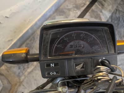 CD 70 2025 model sticker 2026 Single hand use ha