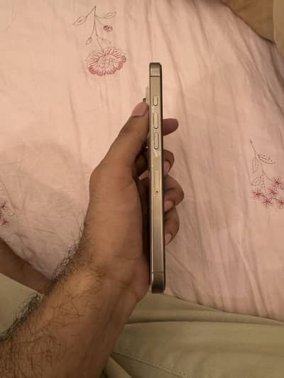 Iphone 16 pro max (non pta)