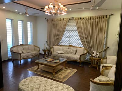 1Kanal Full House Fully Furnished Dha Phase 6 Block D.