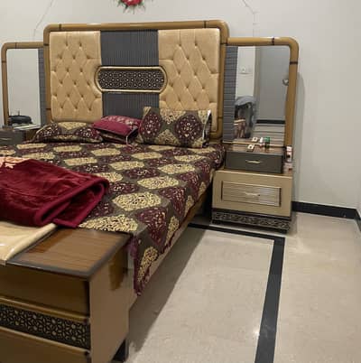 Double bed king size with side tables