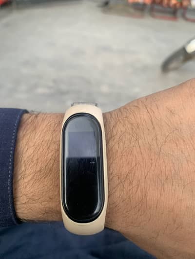Mi band 4 used ma ha Battery timing b Vip