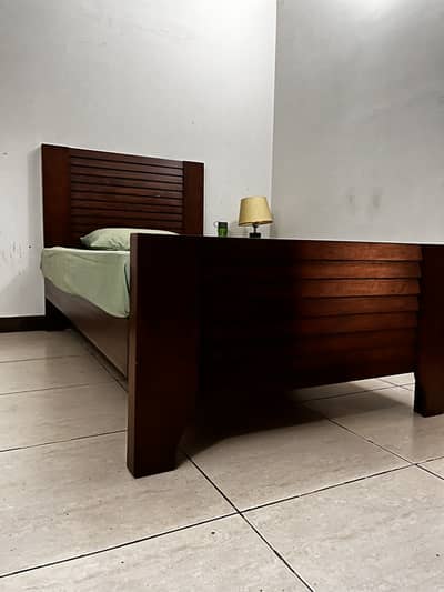 Single bed ( Solid Quality )