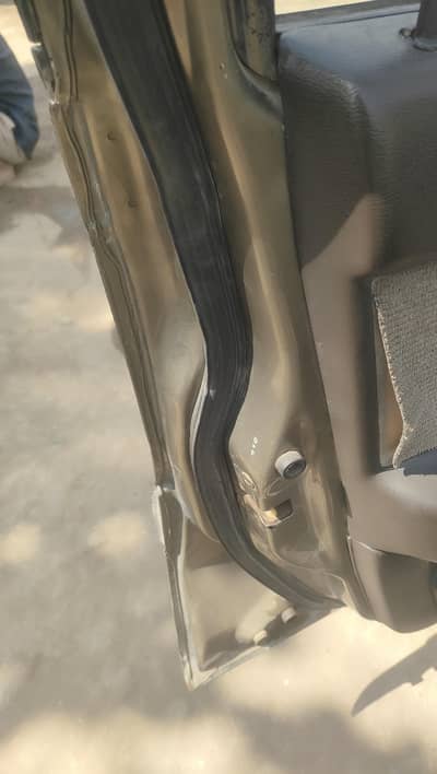 ingin gear ok Hy ac ka Saman Laga HOA Hy Tyer good condishon hain