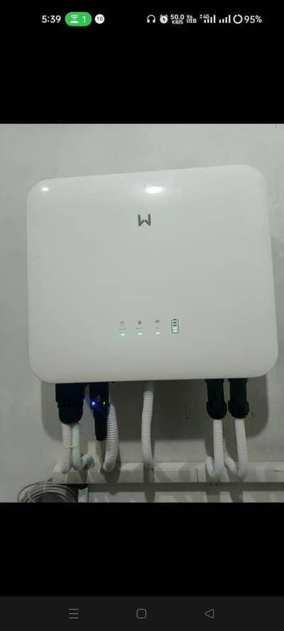 6kw hybrid Solar inverter Goodwe used but almost brand-new for xale