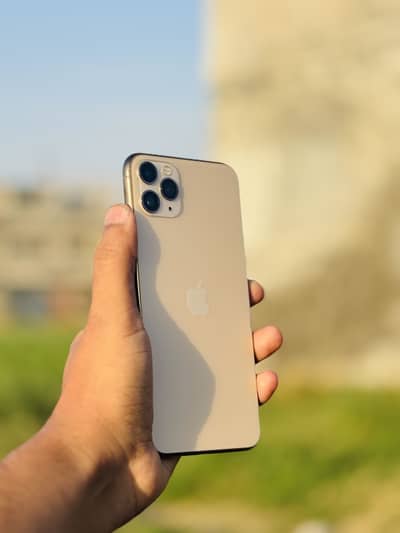 iPhone11 pro max factory unlocked 92health
