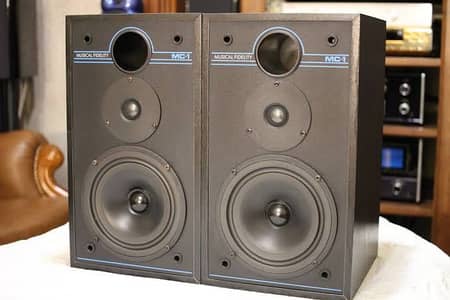 Musical Fidelity mc1 bookshelf speakers