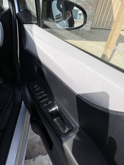 Toyota Vitz 2014/2017