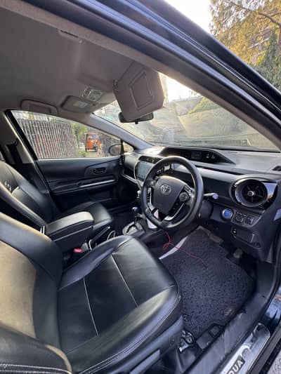 Toyota aqua full option