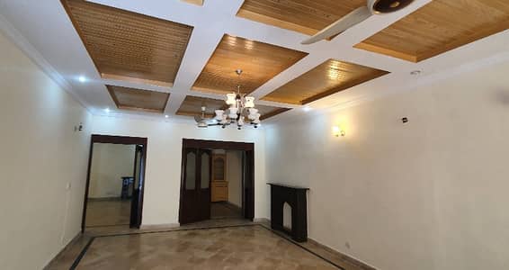 Beautiful 3 Bedroom Ground Portion For Rent