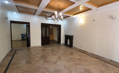 Beautiful 3 Bedroom Ground Portion For Rent