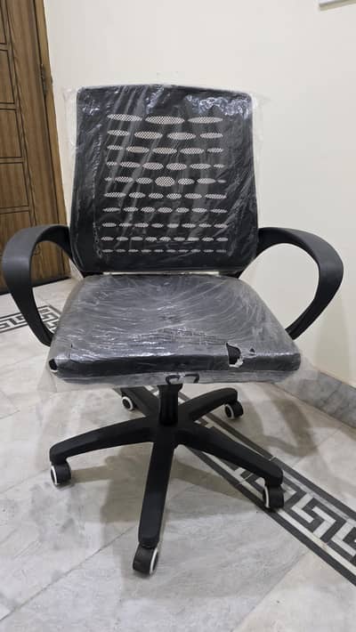 3 office chairs + 3 office/computer tables