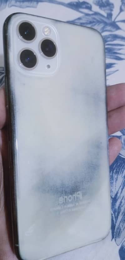 10/10condition with box 11 pro for sale