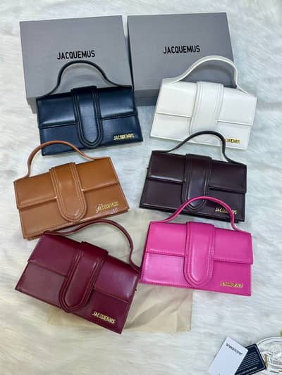  Jacquemus Stylish Leather Handbag