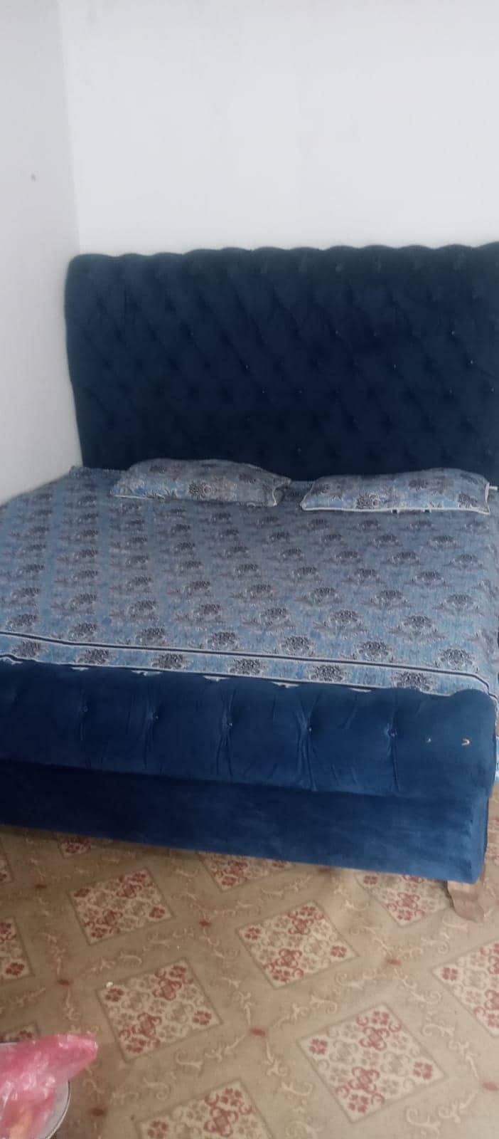 bed set with side table 1