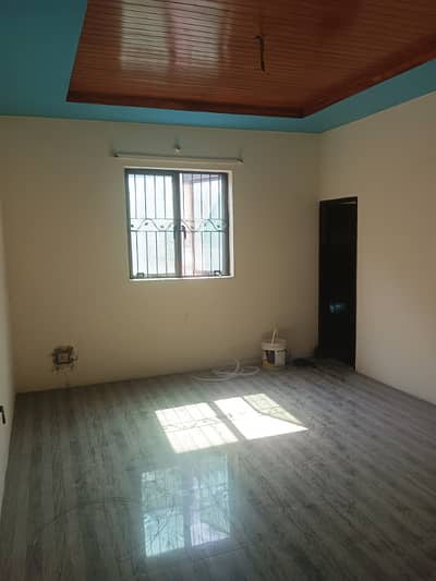 06 Marla Upper Portion Available For Rent (Sheraz Villaz Location)