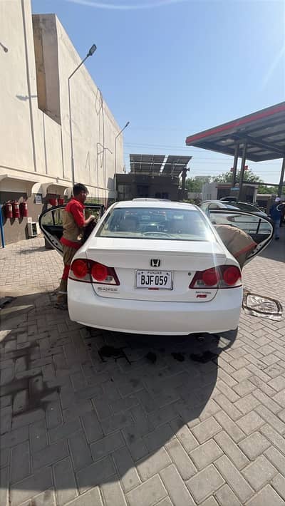 Honda civic Reborn ivtec 2011 white Automatic gear