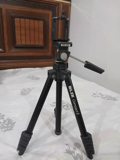 Slik Compact -II Tripod