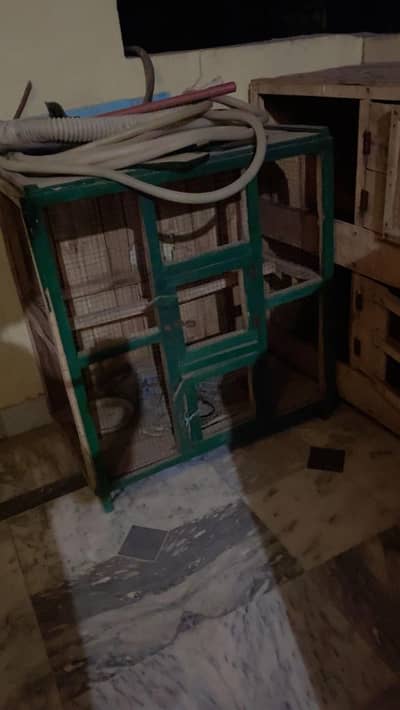 پرندوں کے لیے پنجرے