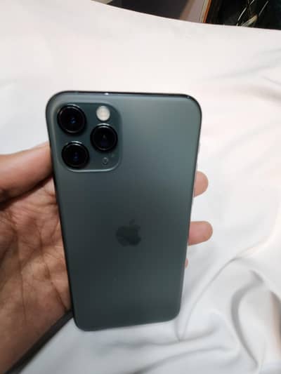 iphone 11 pro 64GB  PTA approved  All ok hai B/H 86