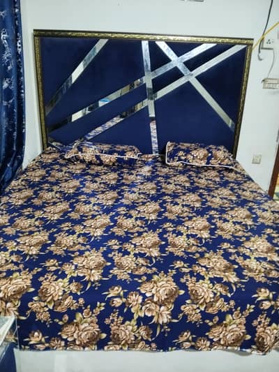 king size bed with mattress