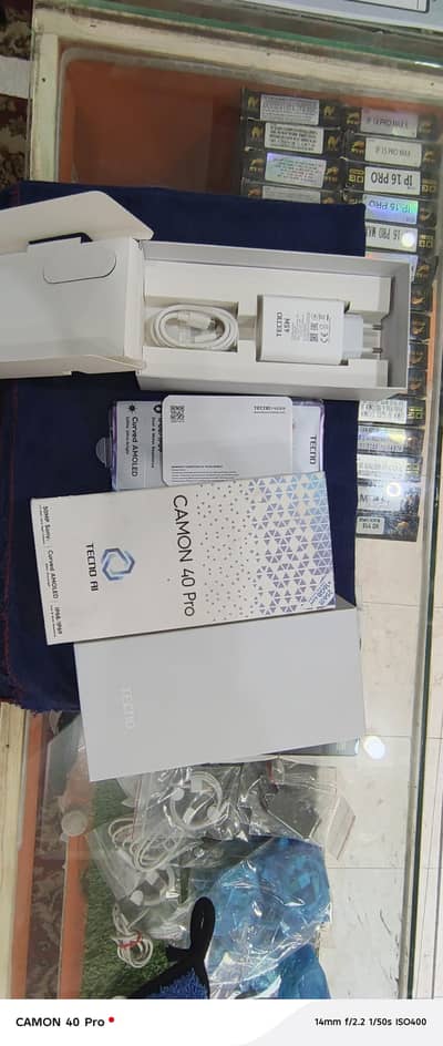 Tecnno camon 40 pro 8+8 256
