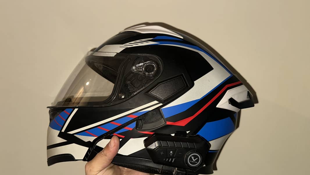 Helment 1