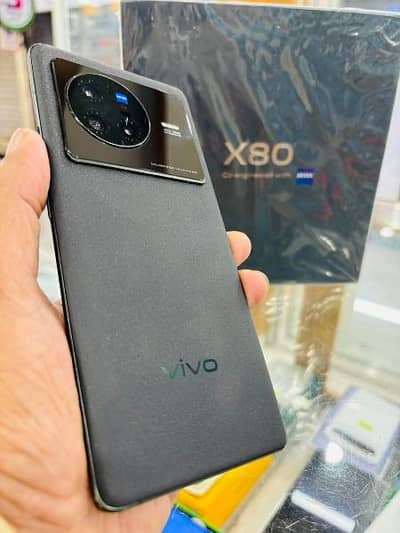 vivo x80.12/256 GB 03292381068 My WhatsApp number