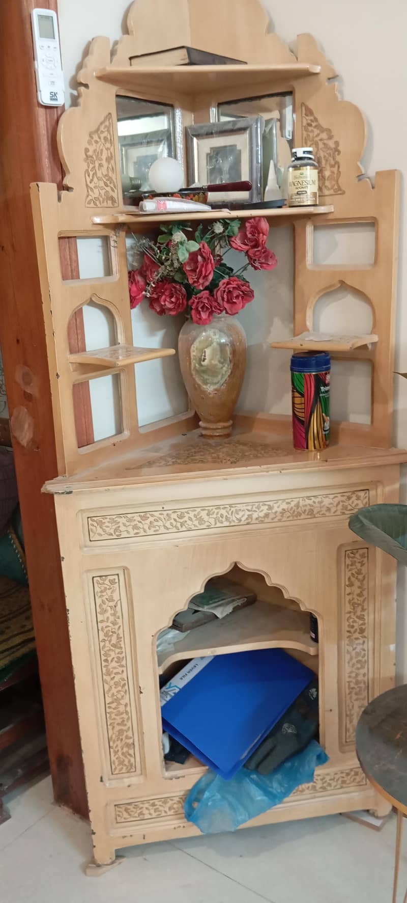 Antique Corner 0