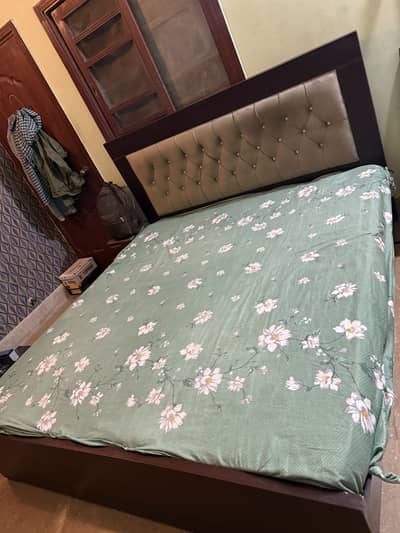 Double bed with mattress