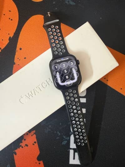 Apple Watch Series 10 (46 mm) - Urgent Sale