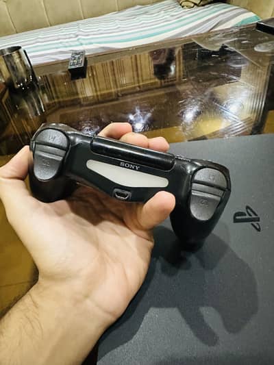 Ps4 slim 1TB