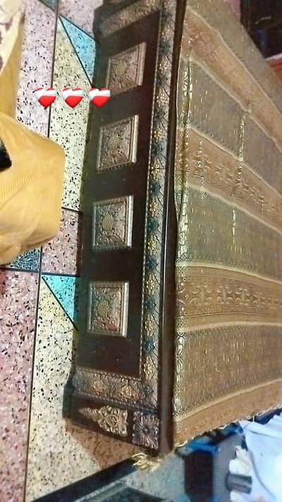 bed with 2 side table and dressing for sale