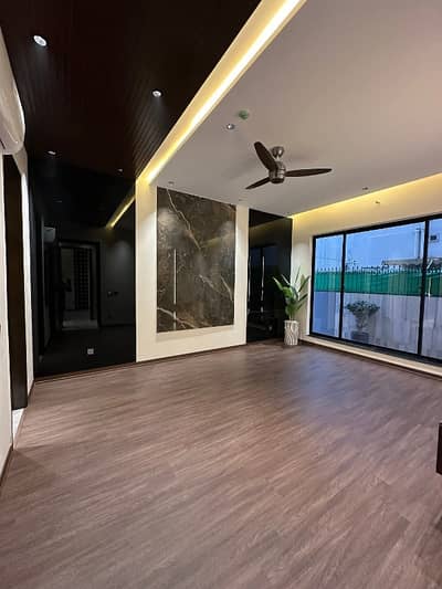 Independent Office Commercial Use In Juhar Block 15 600sqyd Ground Plus 2