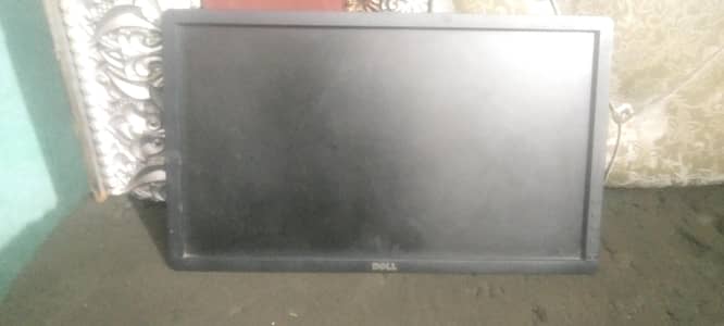 LCD fresh 10 by 10 all ok 20 inch