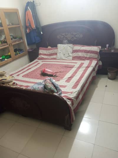 Bed set and Singhar Maz