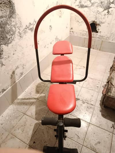 bench press in good condition . . .