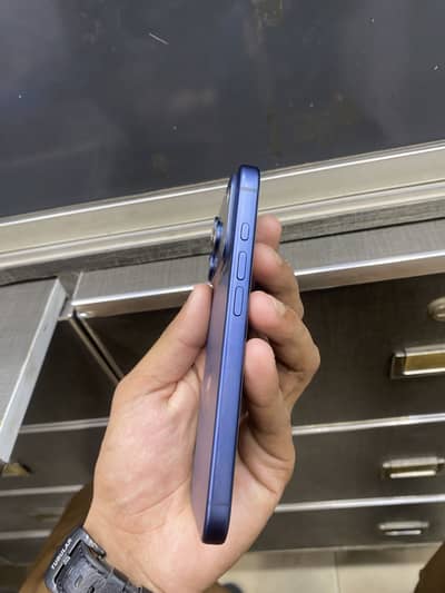 17pro 256 gb non pta factory unlocked battery health 100% cycle18