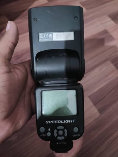 Apkina Speedlight AP520-ii Flash Light