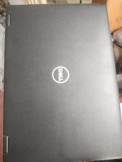 Dell latitude 7390 core i5 8gen  2 in 1
