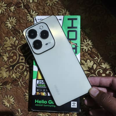 infinix hot 40 8ram. 256 rom