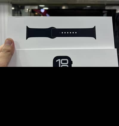 Apple Watch series 10  Jet Black colour 46mm Pin pack apple non active